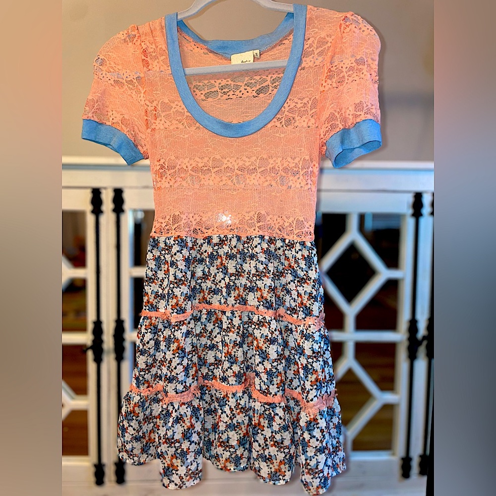 Daytrip Coral & Floral Flowy Top